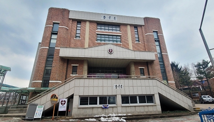 수도여자고등학교 체육관동(지상1층이 수영장) 수도여자고등학교 체육관동(지상1층이 수영장)
