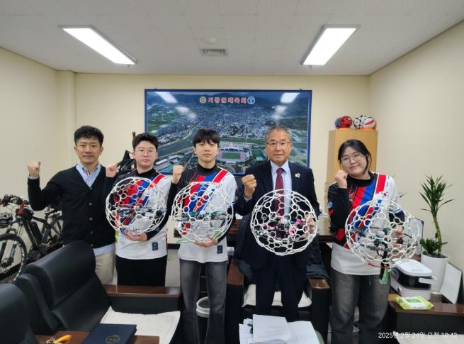 거창군체육회, 대한드론축구협회 국가대표 이진성 감독 및 선수단 초청 격려