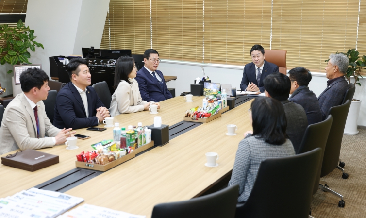 김진경 의장, 민주평통 시흥시협의회 청년분과위원회 접견