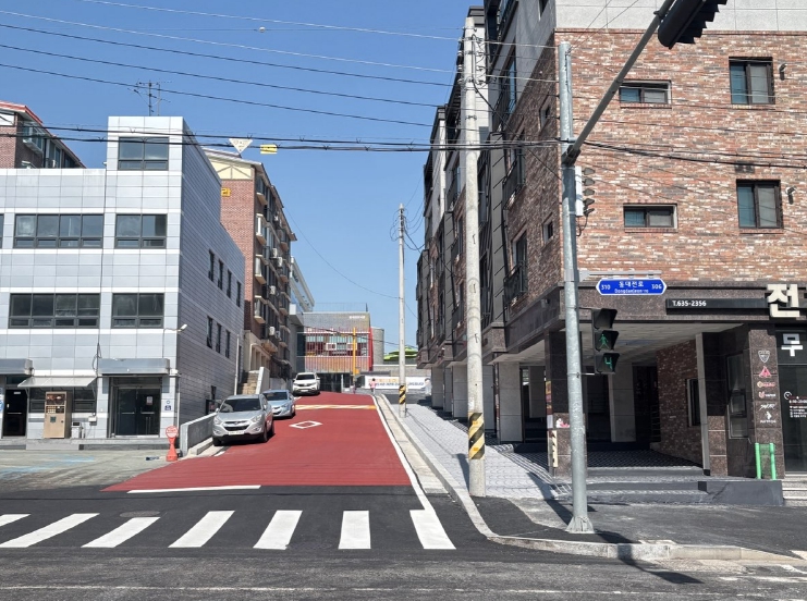 제2시립도서관 진입도로 확장 전경 제2시립도서관 진입도로 확장 전경