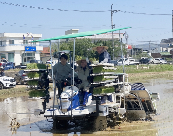 GPS 기반 자율주행 이앙기, GPS 기반 자율주행 이앙기,